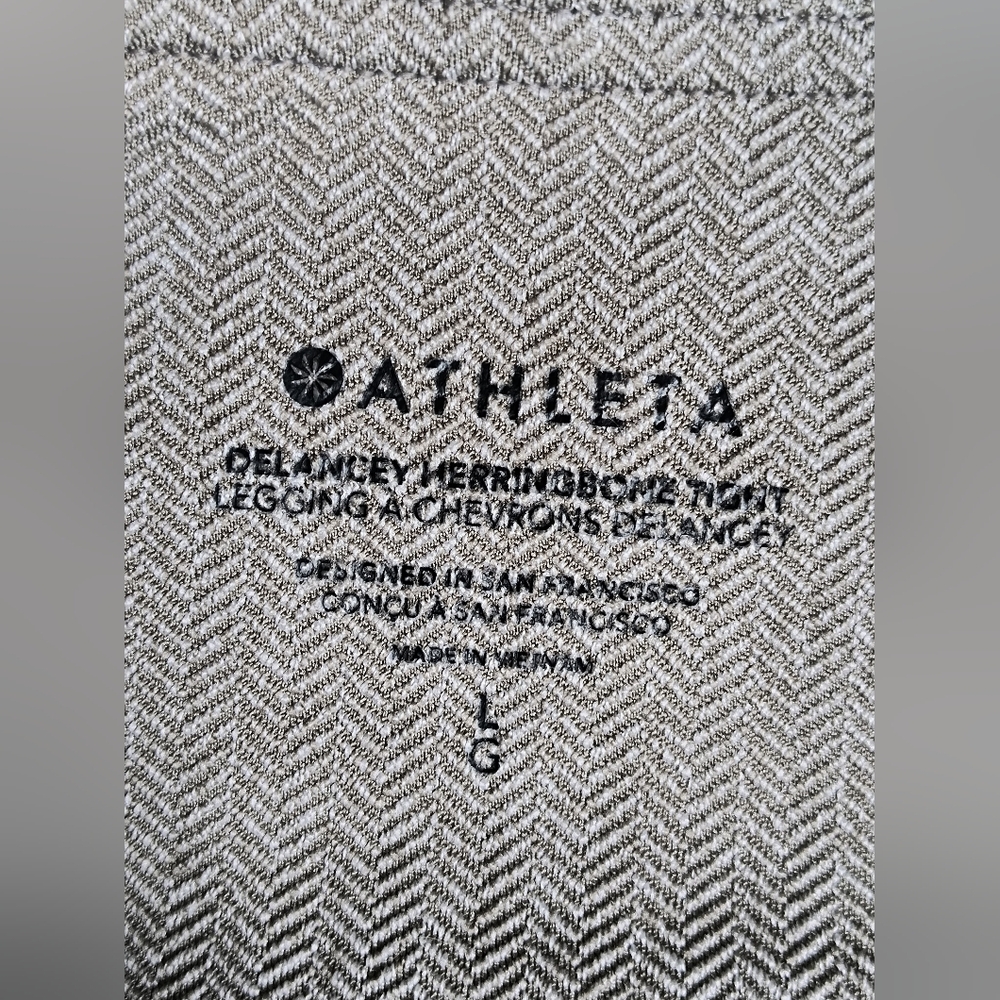 Women's Athleta Leggings - Picture 7 of 12
